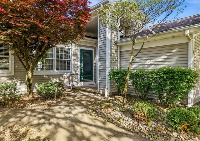 Photo 4 of Condo for sale at 6 Golfwood Dr, Hermitage, PA 16148 | MLS# 1751216 | Listing updated on 2026-07-06