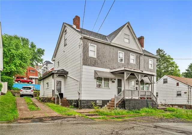 Photo 3 of House for sale at 1811-1813 Mount Joseph St, Carrick, PA 15210 | MLS# 1750951 | Listing updated on 2026-08-03