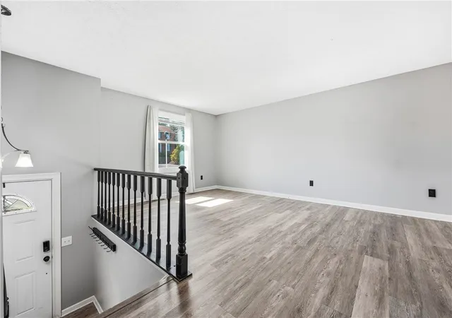 Photo 3 of Sale Pending at 116 Partridge Run Rd, Gibsonia, PA 15044 | MLS# 1751262 | Listing updated on 2026-09-22