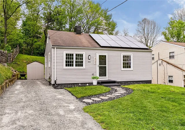 Homes for sale in Monroeville, PA | 305 Victoria Dr, Monroeville, PA 15146 | MLS# 1751007