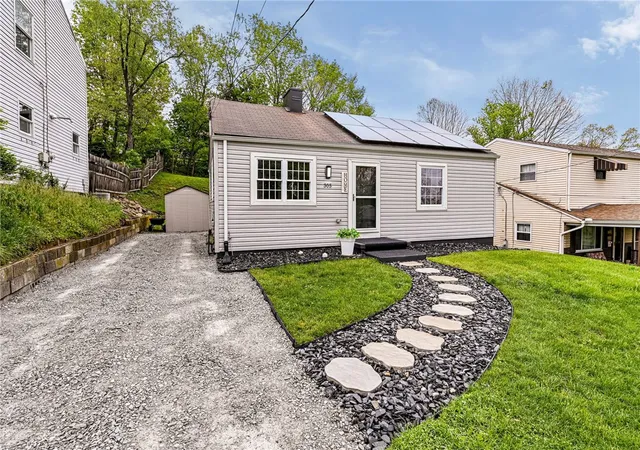 Homes for sale in Monroeville, PA | 305 Victoria Dr, Monroeville, PA 15146 | MLS# 1751007