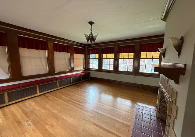 Homes for sale in Emlenton Boro, PA | 615 Hill St, Emlenton Boro, PA 16373 | MLS# 1750815