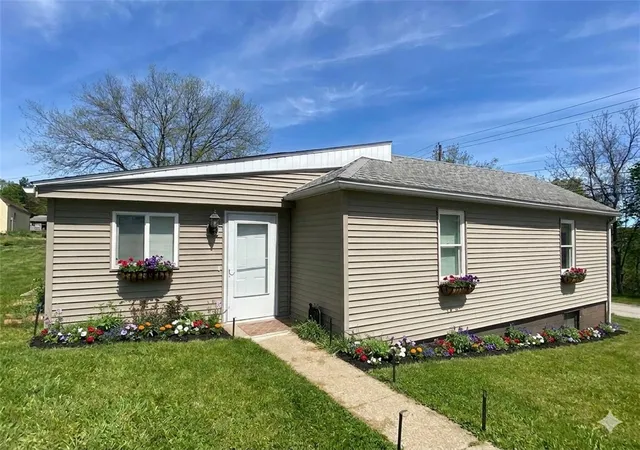 1st image of 72 S Lincoln Ave, Hempfield Twp, PA 15601 | MLS# 1751436