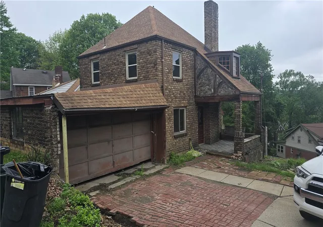 Homes for sale in Forest Hills Boro, PA | 114 Braddock Rd, Forest Hills Boro, PA 15221 | MLS# 1751435