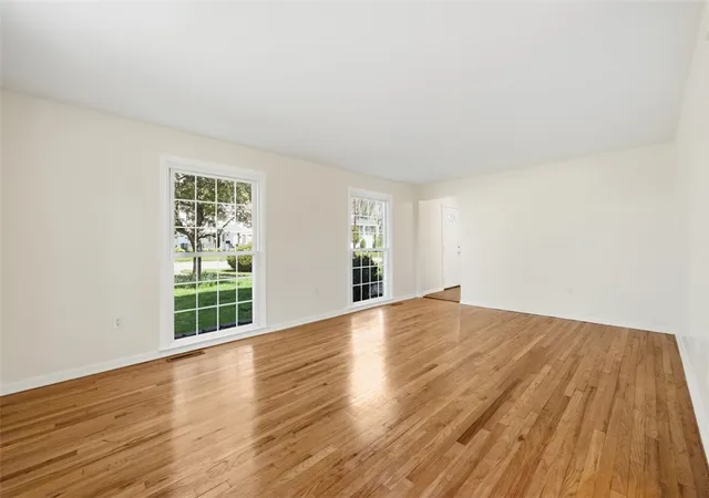 Photo 3 of Single family home for sale at 123 Point Vue Dr, Pittsburgh, PA 15237 | MLS# 1751079 | Listing updated on 2026-06-17