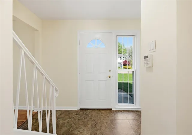 Photo 3 of Single family home for sale at 123 Point Vue Dr, Pittsburgh, PA 15237 | MLS# 1751079 | Listing updated on 2026-06-17