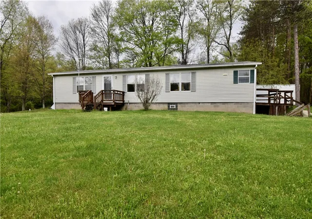 Photo 1 of Sale Pending at 375 Brewer Rd, Saxonburg, PA 16056 | MLS# 1750862 | Listing updated on 2026-07-01