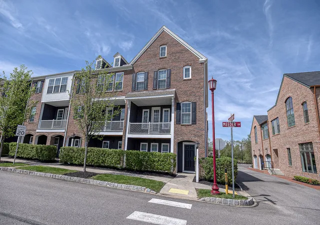 1st image of 119 Meeder Ln, Cranberry Township, PA 16066 | MLS# 1751529