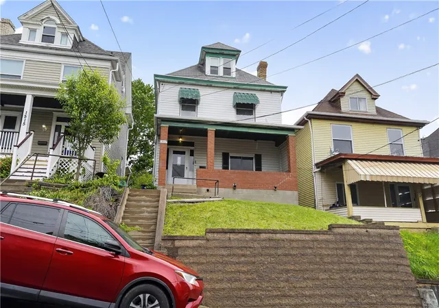 2nd image of 1517 Rockland Ave, Pittsburgh, PA 15216 | MLS# 1750342