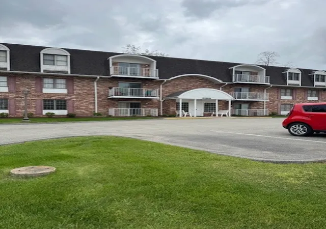 Photo 1 of Sale Pending at 409 Clubhouse Dr, Washington, PA 15301 | MLS# 1751269 | Listing updated on 2026-06-29