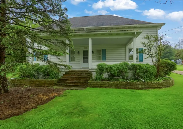 Photo 3 of Single family home for sale at 796 Bebout Rd, Venetia, PA 15367 | MLS# 1751486 | Listing updated on 2026-05-04