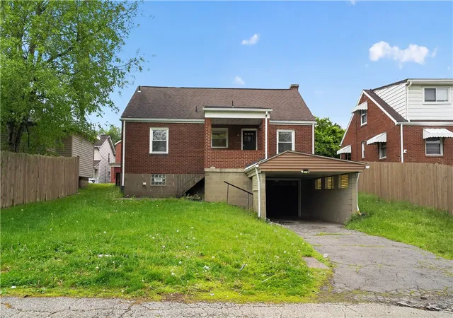 Homes for sale in Mc Keesport, PA | 1019 Washington St, Mc Keesport, PA 15132 | MLS# 1750305