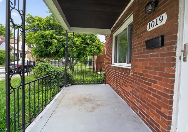 Homes for sale in Mc Keesport, PA | 1019 Washington St, Mc Keesport, PA 15132 | MLS# 1750305