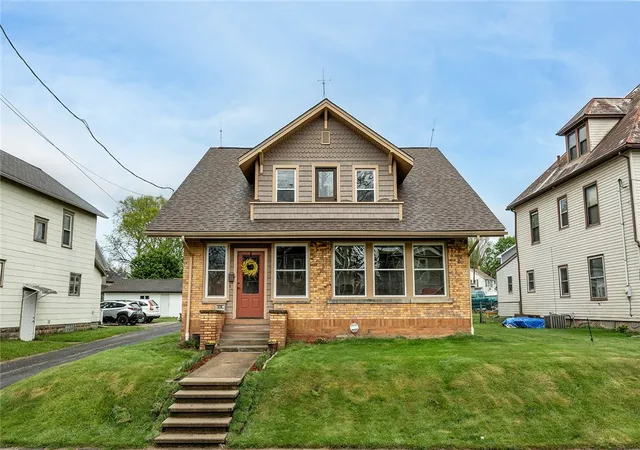 1st image of 518 Stewart Ave, Grove City, PA 16127 | MLS# 1751552
