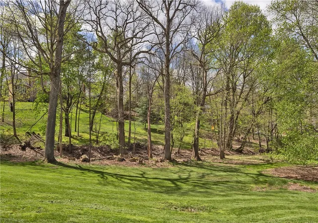 5th image of 9007 Hampshire Ct, Pittsburgh, PA 15237 | MLS# 1751323