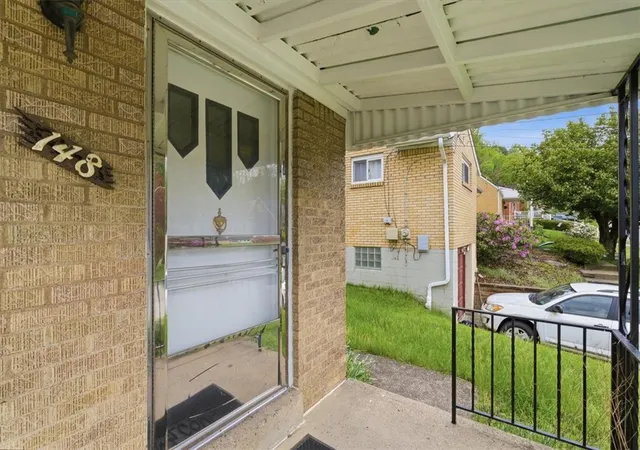 3rd image of 148 Dorothy Dr, Penn Hills, PA 15235 | MLS# 1751077