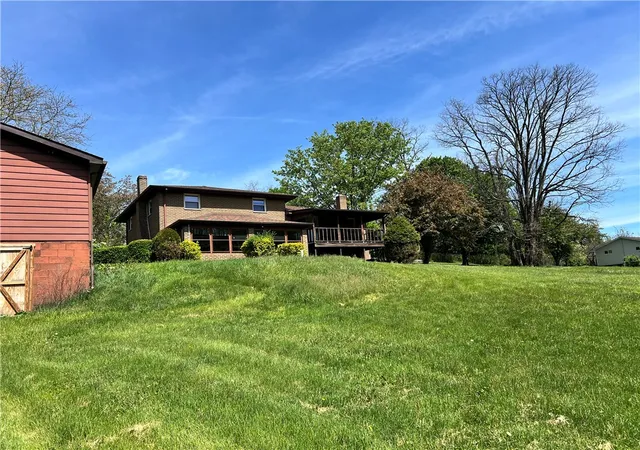 Homes for sale in Derry Twp, PA | 880 Pizza Barn Rd, Derry Twp, PA 15717 | MLS# 1751169