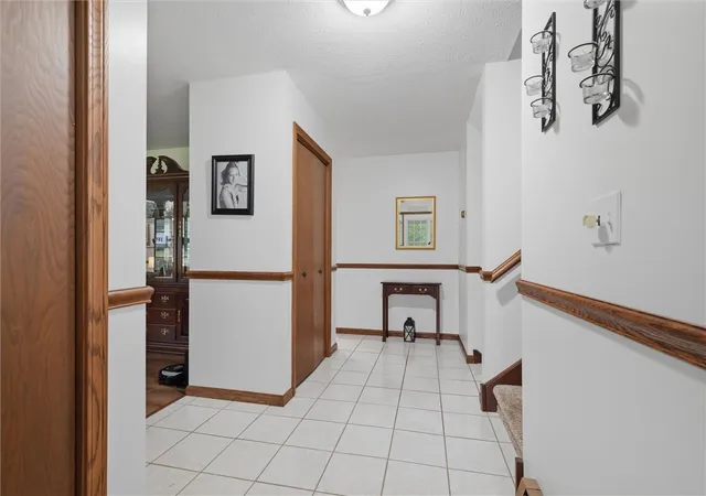 Photo 3 of Single family home for sale at 200 Aspen Way, Jamestown, PA 16134 | MLS# 1751553 | Listing updated on 2026-06-13