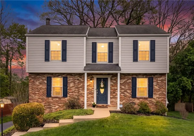 Photo 2 of Single family home for sale at 570 Bruton Dr, Gibsonia, PA 15044 | MLS# 1751574 | Listing updated on 2026-07-15