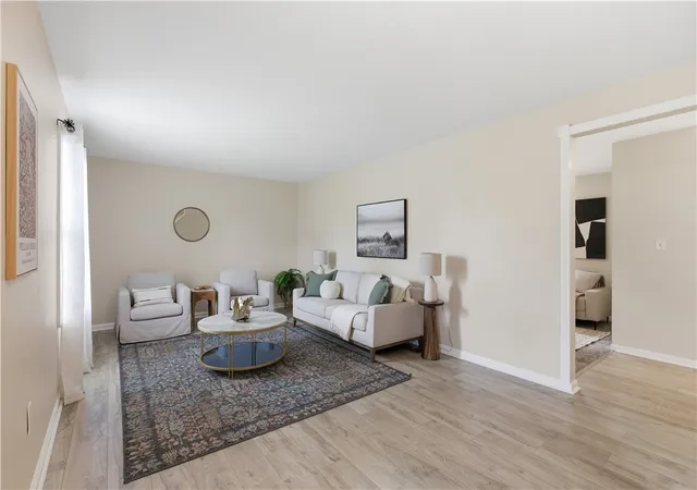 Photo 4 of Single family home for sale at 570 Bruton Dr, Gibsonia, PA 15044 | MLS# 1751574 | Listing updated on 2026-07-15