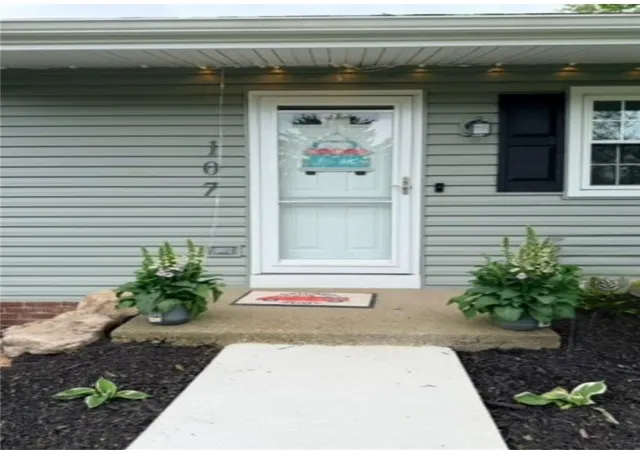 3rd image of 107 W Hillcrest Rd, Nottingham, PA 15330 | MLS# 1751604