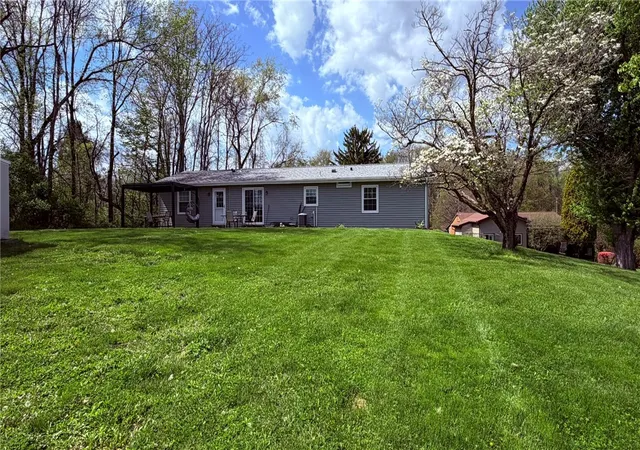 4th image of 107 W Hillcrest Rd, Nottingham, PA 15330 | MLS# 1751604