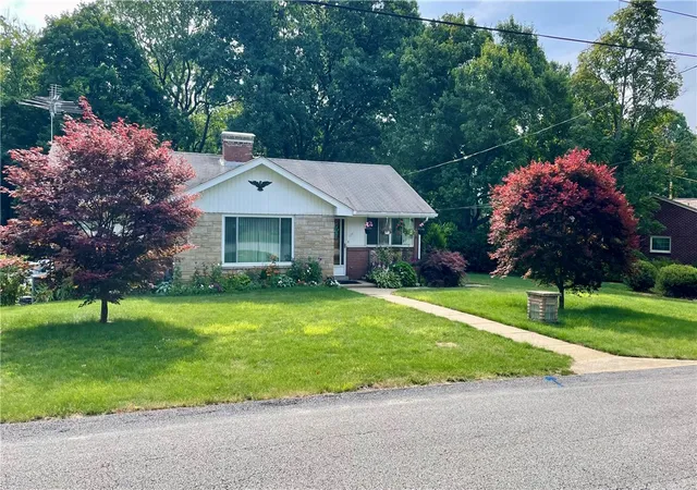 Homes for sale in Brighton Twp, PA | 134 Allan Dr, Brighton Twp, PA 15009 | MLS# 1751627
