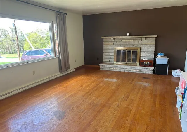 3rd image of 541 Morningstar Dr, Ellwood City, PA 16117 | MLS# 1750533