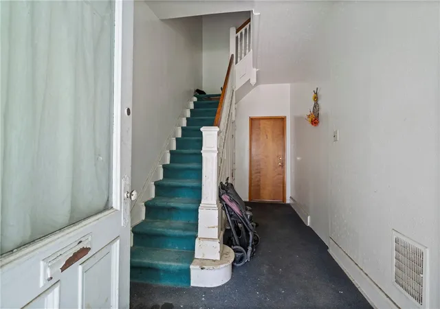 Homes for sale in Bellevue, PA | 416 & 418 Hallett Pl, Bellevue, PA 15202 | MLS# 1751168