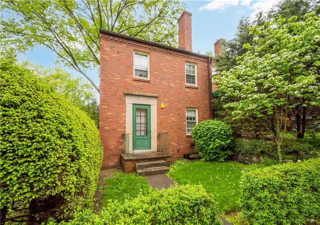 4th image of 611 Olympia Road, Mt Washington, PA 15211 | MLS# 1751648