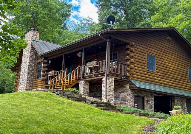 1st image of 5423 Beechnut Dr, Gibsonia, PA 15044 | MLS# 1751672