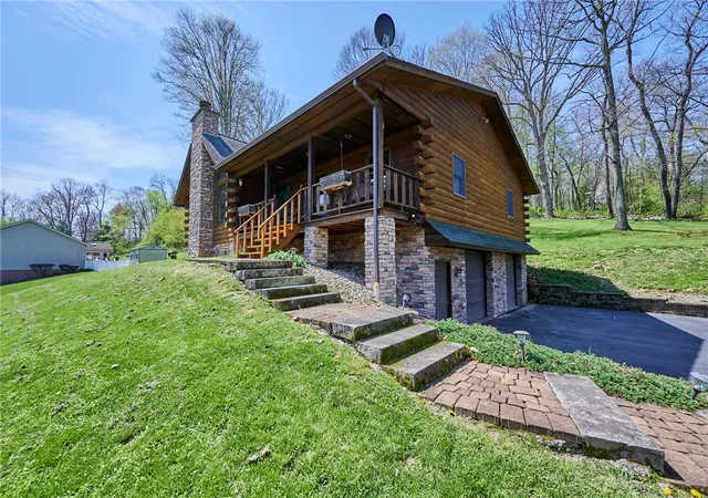 3rd image of 5423 Beechnut Dr, Gibsonia, PA 15044 | MLS# 1751672