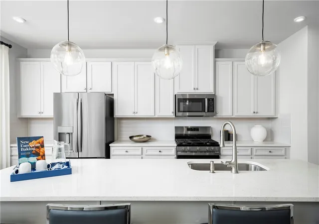 Photo 4 of Sale Pending at 184 Breckenridge Ct, Cranberry Township, PA 16066 | MLS# 1751692 | Listing updated on 2026-07-01