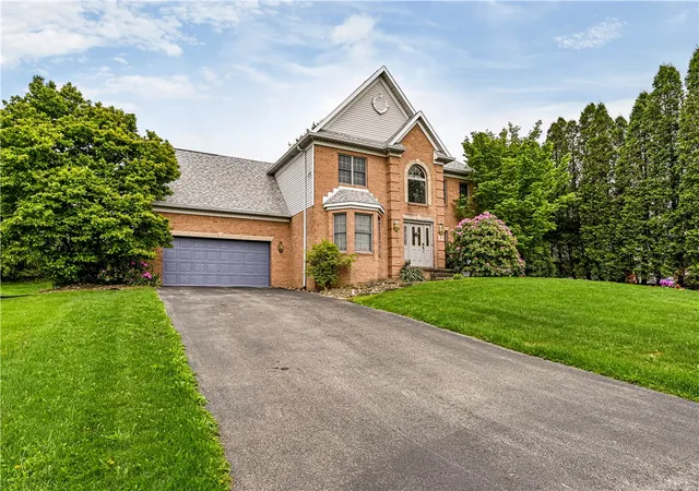Homes for sale in Hempfield Twp, PA | 9 Timber Trail Dr, Hempfield Twp, PA 15601 | MLS# 1751670