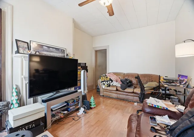 2nd image of 1816 Harcum Wy, South Side, PA 15203 | MLS# 1751767