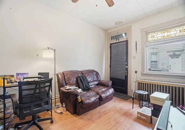 3rd image of 1816 Harcum Wy, Pittsburgh, PA 15203 | MLS# 1751767