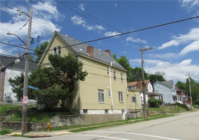 Homes for sale in Beltzhoover, PA | 527 Delmont Ave, Beltzhoover, PA 15210 | MLS# 1751757