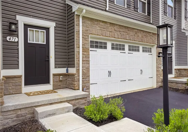 3rd image of 471 Dogwood Ln, Cecil, PA 15057 | MLS# 1751769