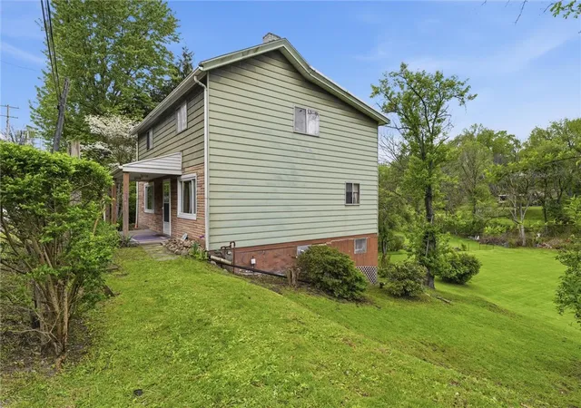 Homes for sale in West Mifflin, PA | 1058 Thompson Run Rd, West Mifflin, PA 15122 | MLS# 1751843