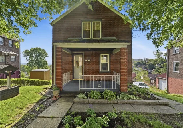 3rd image of 1965 Anna Ave, West Mifflin, PA 15122 | MLS# 1751813
