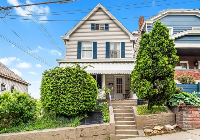 1st image of 417 Eureka St, Mt Washington, PA 15211 | MLS# 1751749