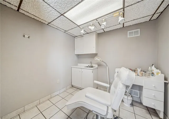 4th image of 601 Lincoln Hwy, East Mc Keesport, PA 15035 | MLS# 1751896