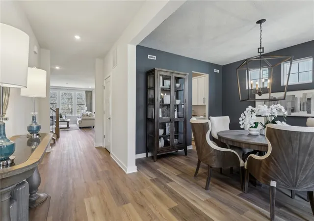 Photo 3 of Single family home for sale at 430 Barons Ct, Peters Twp, PA 15367 | MLS# 1751910 | Listing updated on 2026-07-28