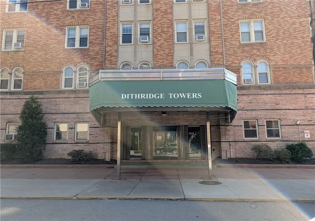 Homes for sale in Oakland, PA | 144 N Dithridge St #403, Oakland, PA 15213 | MLS# 1751868