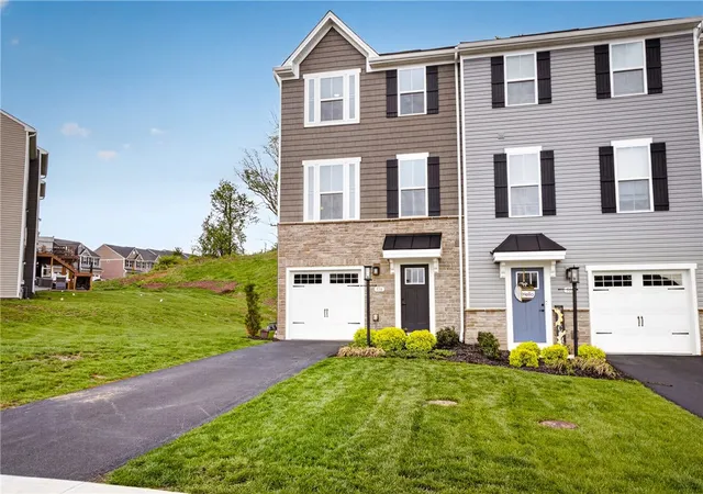4th image of 516 Dogwood Lane, Cecil, PA 15057 | MLS# 1751795