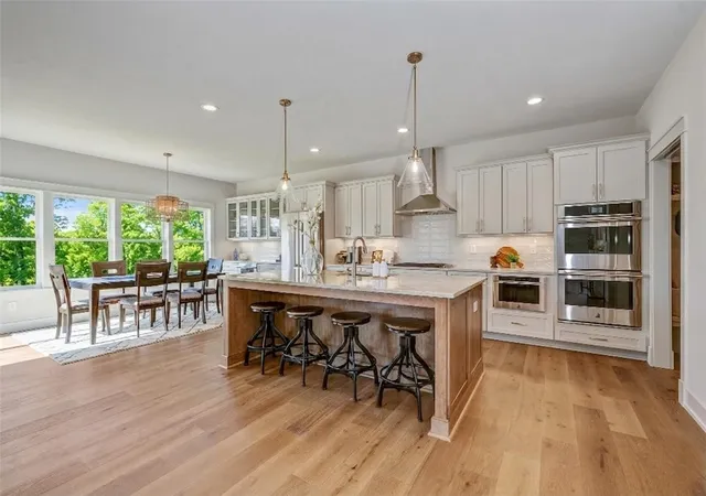 5th image of 153 Wild Briar Dr, Peters Twp, PA 15367 | MLS# 1751811