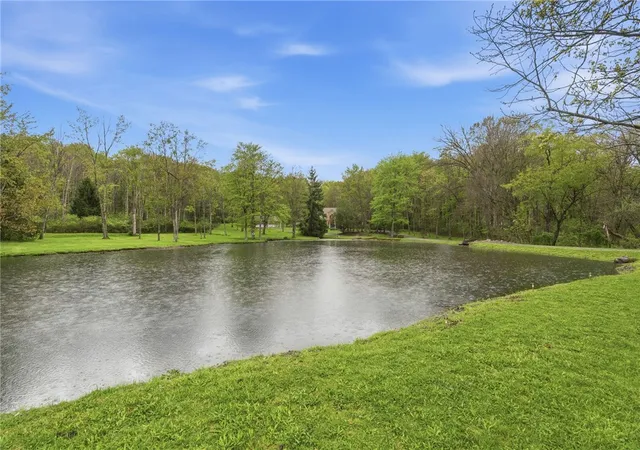 Photo 3 of Single family home for sale at 127 Spring Valley Rd, Valencia, PA 16059 | MLS# 1751957 | Listing updated on 2026-06-26