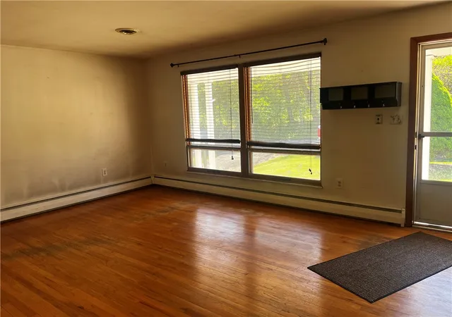 2nd image of 560 Sells Ln, Greensburg, PA 15601 | MLS# 1751939
