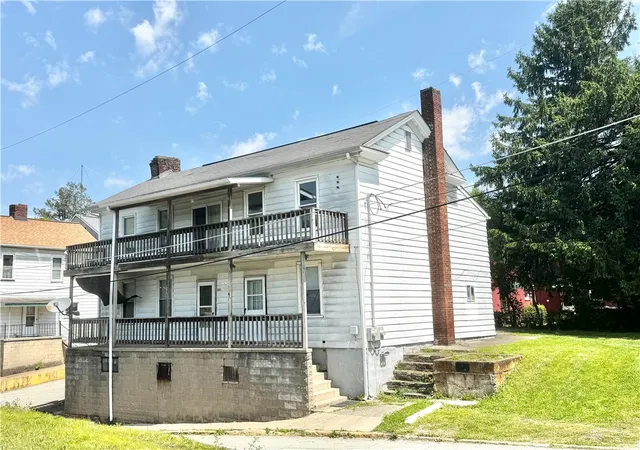 Homes for sale in Fayette City, PA | 201 Water St, Fayette City, PA 15438 | MLS# 1751973