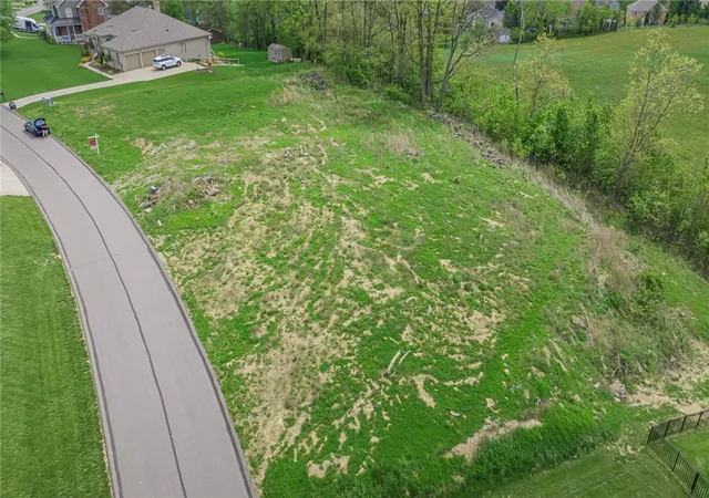 2nd image of 55 Ridgewood Dr, Cecil, PA 15057 | MLS# 1752072